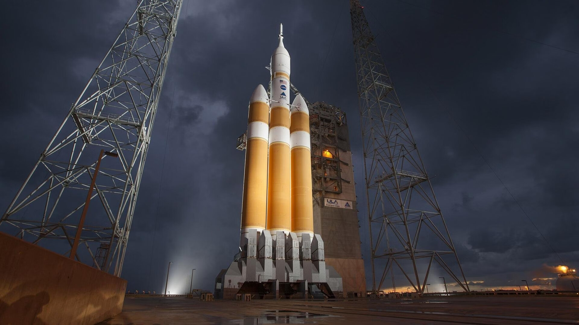 爱德华兹,一刀撕裂钢铁防线,吉林季后赛破局者的华丽独舞