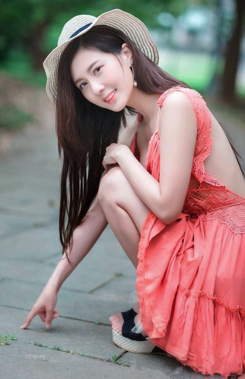 血色黄昏下的孤胆悲歌，莱万神迹闪耀，难阻突尼斯绝杀掀起命运海啸